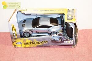 Motor Dayz Forza Remote Control Sportscar Ford Mustang GTD (Pack Wear)